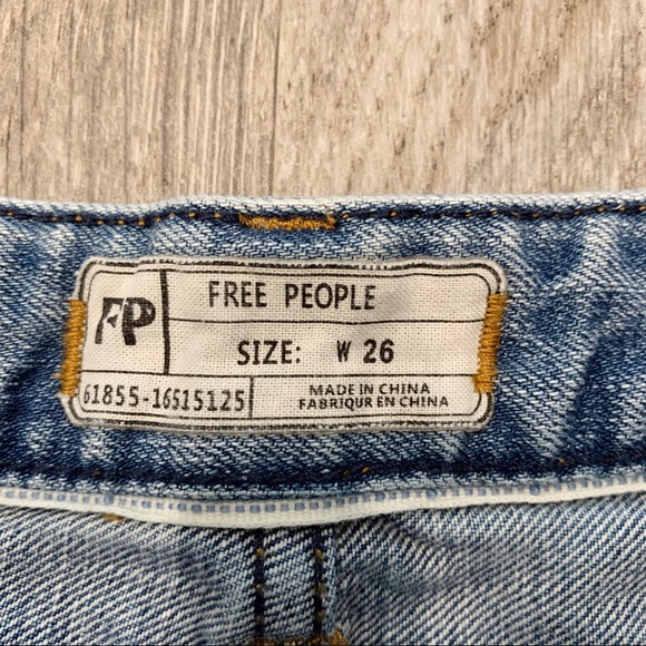 Free People Light Wash Raw Edge Hem Jean Shorts 26 - Picture 7 of 7